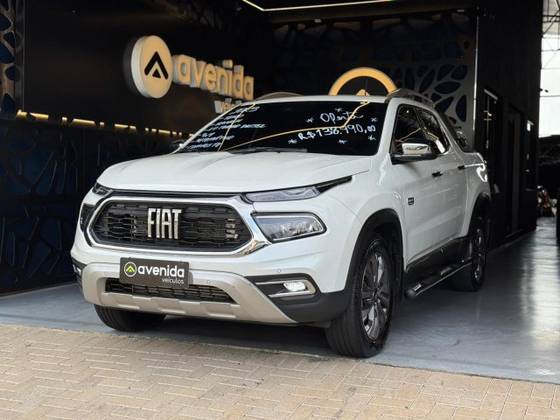FIAT TORO 2.0 16V TURBO DIESEL RANCH 4WD AT9 FIAT TORO 2.0 16V TURBO DIESEL RANCH 4WD AT9